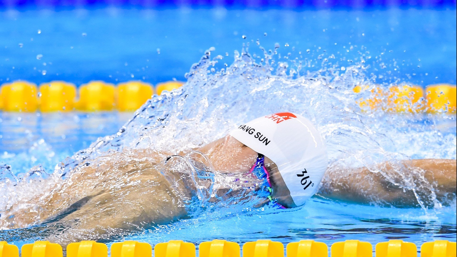 开云竞猜官网-弗朗索瓦·霍尔茨豪伊泽：南非队后场不容忽视的领导者，精准指挥进攻